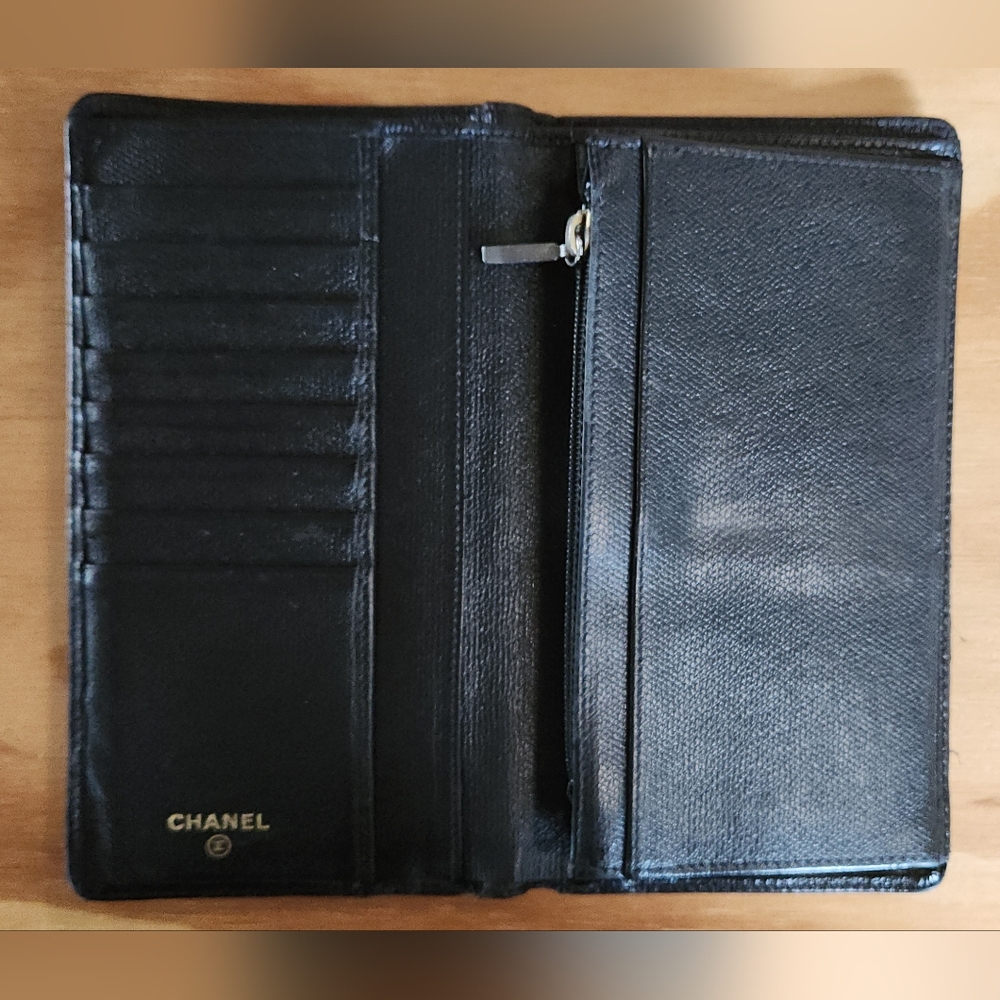 Vintage CHANEL Sevruga Caviar CC Yen  Wallet - Picture 5 of 15